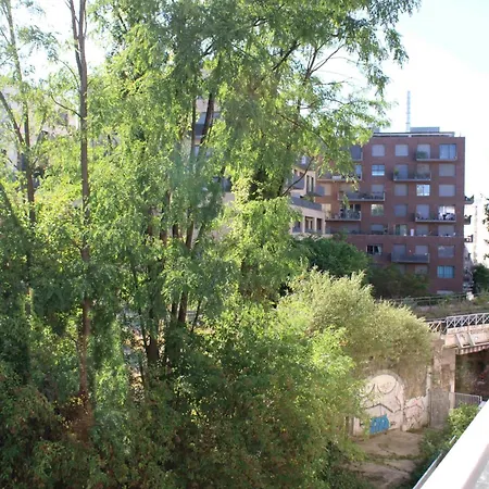 Petite Ceinture With Leafy Terrace Párizs