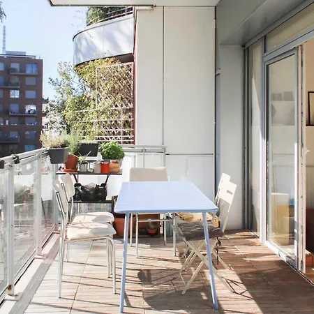 Appartement Petite Ceinture With Leafy Terrace